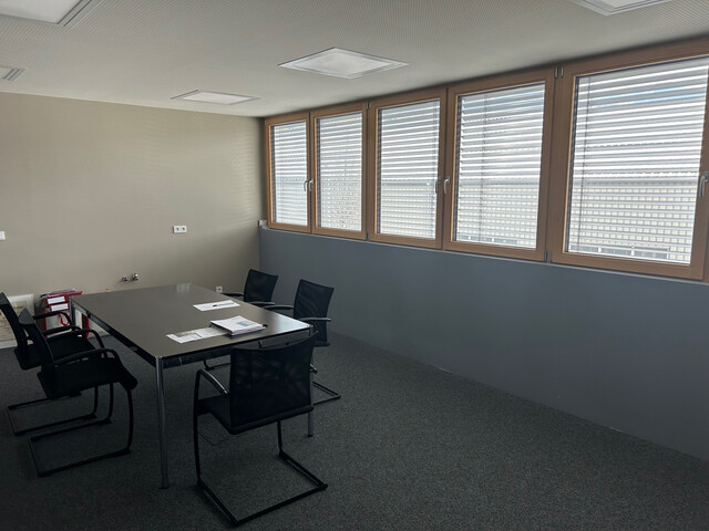 Bürotrakt zu vermieten