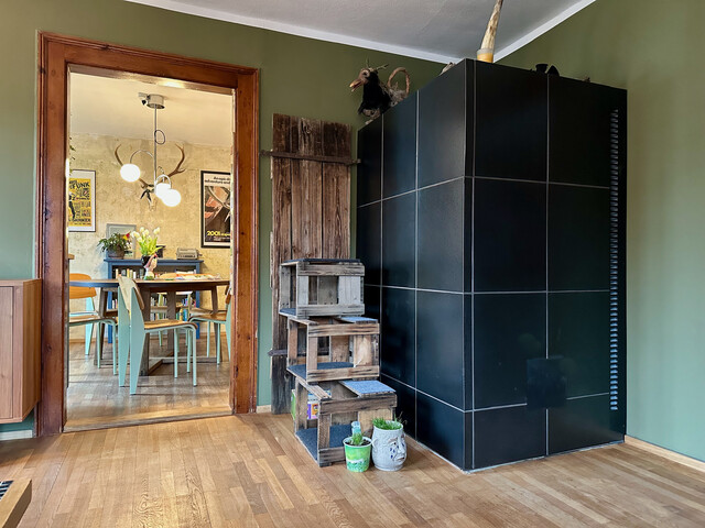 Großzügiges Wohnhaus mit großer Tenne mitten in Gisingen