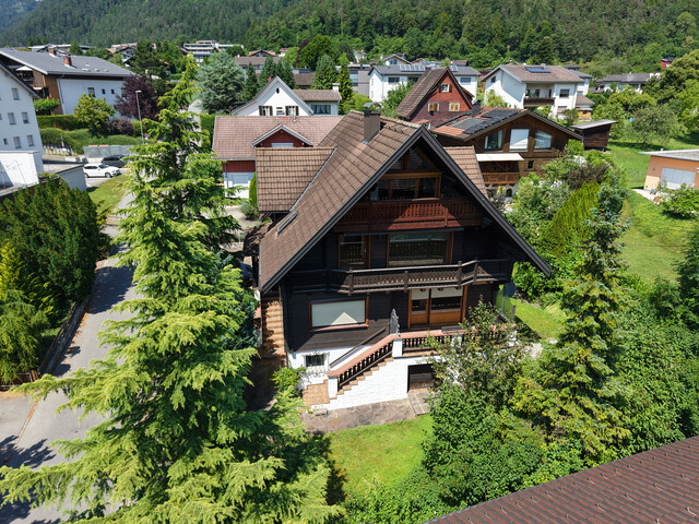 Großes, idyllisches Wohnhaus in sonniger Toplage