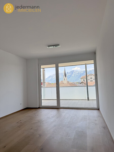 FELDKRICH: INVESTOREN UND EIGENNUTZER AUFGEPASST - FEINE DACHGESCHOSSWOHNUNG MIT HOHER WOHNQUALITÄT