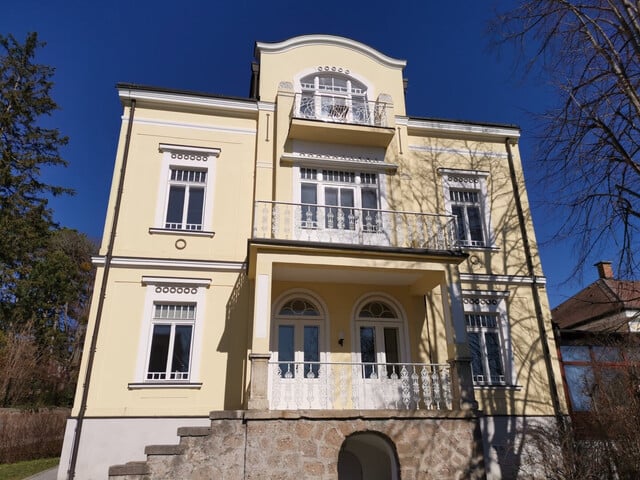 Repräsentative Jahrhundertwende-Villa in Bad Vöslau - Wohnen/Büro