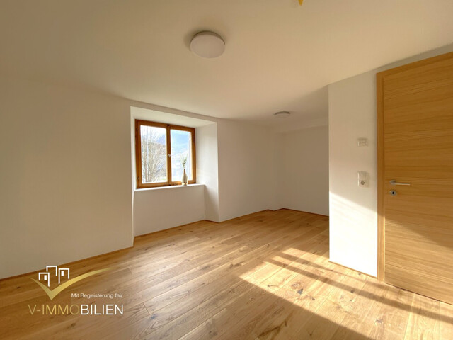 Moderne 2 Zimmer Wohnung mit Gemeinschaftsgarten und KFZ-Stellplatz