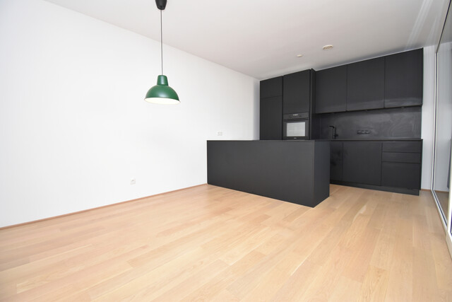 Wohnen in erster Reihe – moderne 2-Zimmer-Wohnung mit Bodenseeblick