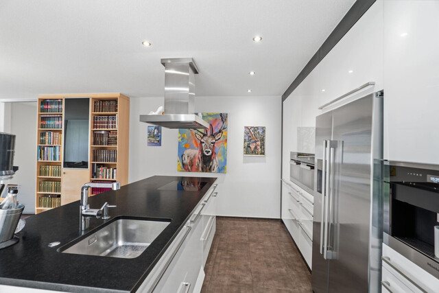 Lustenau: 136m² Wohnfläche und 240m² Terrassen- und Gartenfläche – hochwertig ausgestattete 4-Zimmer-Wohnung mit 2 Tiefgaragenplätzen