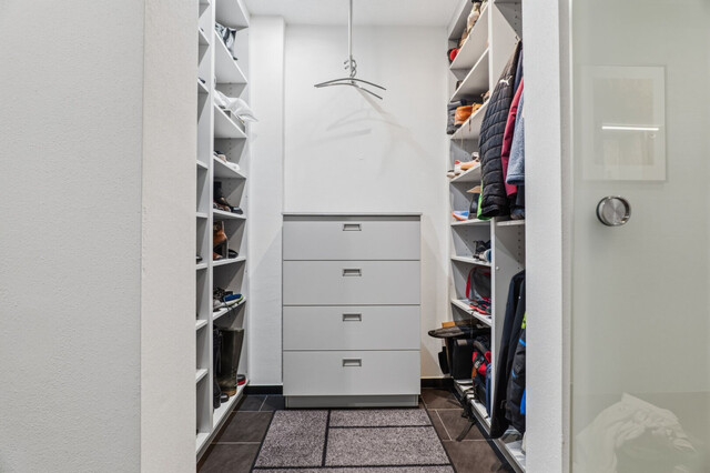 Lustenau: 136m² Wohnfläche und 240m² Terrassen- und Gartenfläche – hochwertig ausgestattete 4-Zimmer-Wohnung mit 2 Tiefgaragenplätzen