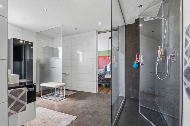 Lustenau: 136m² Wohnfläche und 240m² Terrassen- und Gartenfläche – hochwertig ausgestattete 4-Zimmer-Wohnung mit 2 Tiefgaragenplätzen