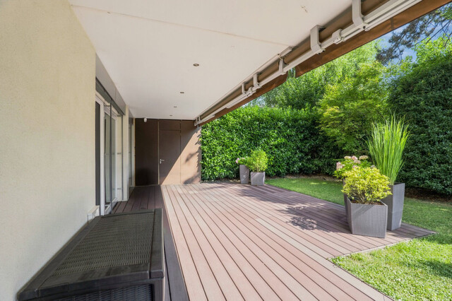 Lustenau: 136m² Wohnfläche und 240m² Terrassen- und Gartenfläche – hochwertig ausgestattete 4-Zimmer-Wohnung mit 2 Tiefgaragenplätzen