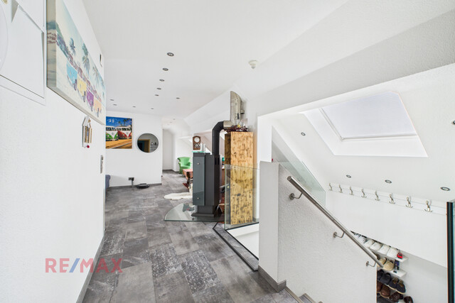 Zinshaus mit Pizzeria und bebaubarer Grundstücksreserve – Alles an einem Standort