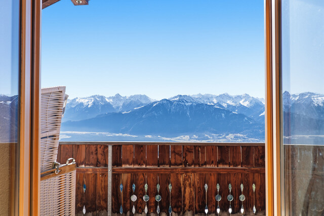 Natur, Ruhe und Sonne vereint – Ihr Zuhause am Dünserberg!