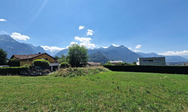 Sonniges Grundstück mit Weitblick zu verkaufen