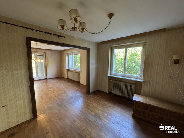Tolles Grundstück mit Altbestand in super Lage