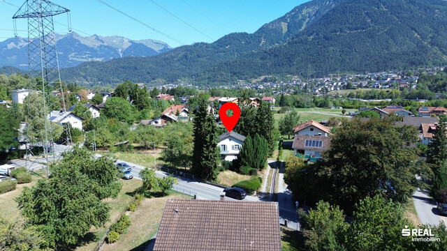 Tolles Grundstück mit Altbestand in super Lage