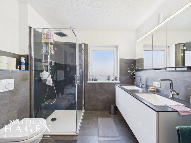 Großzügiges Mittelreihenhaus mit Garten und viel Platz für die Familie