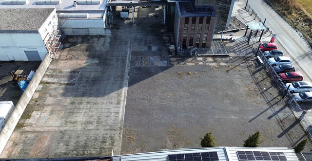 Repräsentative Frei- und Lagerflächen in Top-Lage!