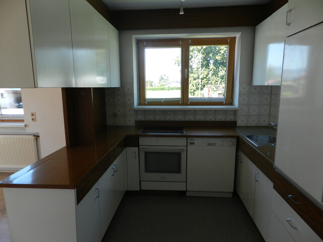 Toller Bungalow - saniert inkl. Keller und Garage!