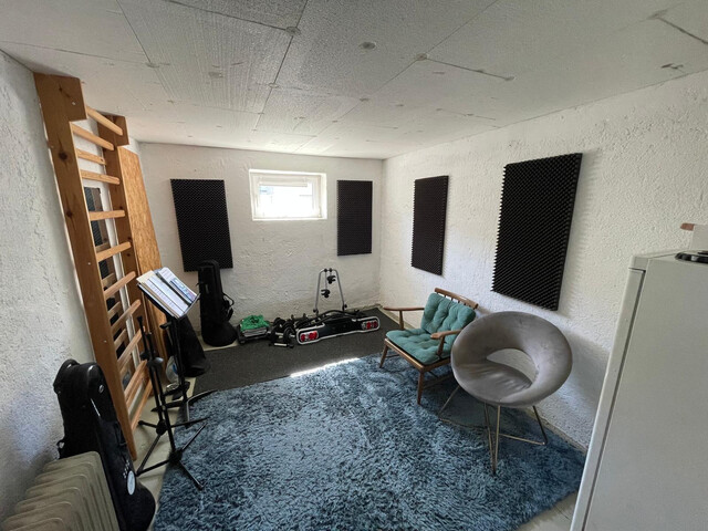 Geräumige Wohnung mit Stellplatz, Abstellraum, Keller in Top-Lage ab 08/2026