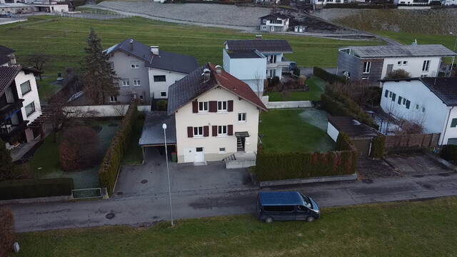 Traumhaftes Einfamilienhaus mit großzügigem Garten in Top-Lage Frastanz.