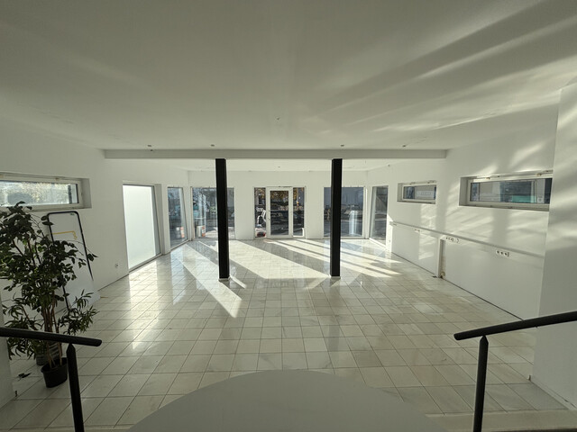 super Lage! Geschäftslokal 147 m² mit Schaufenster
