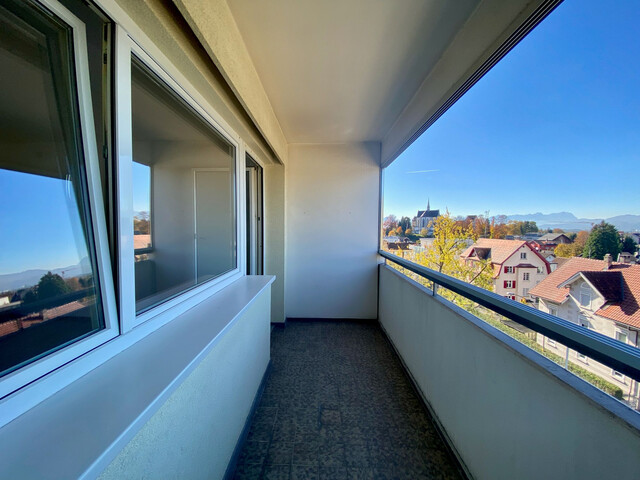 "ohne Provision"  helle 1,5 Zimmer Wohnung mit Balkon