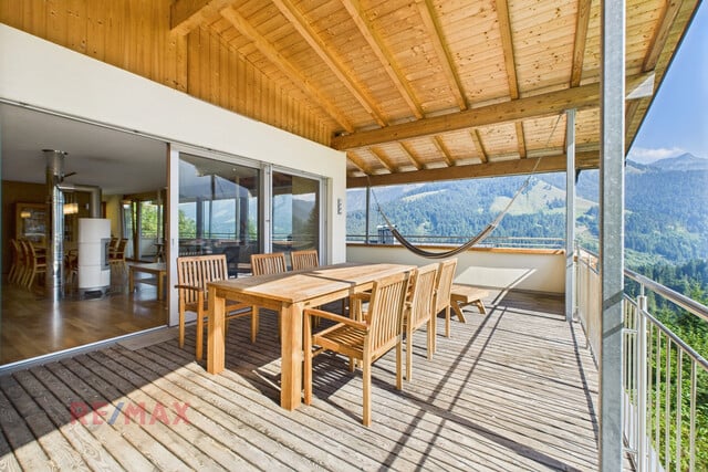 Panorama & Privatsphäre: Einfamilienhaus im Luftkurort Ebnit