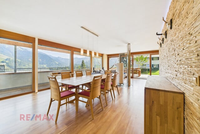 Panorama & Privatsphäre: Einfamilienhaus im Luftkurort Ebnit