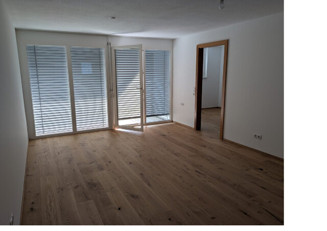 Helle, frisch saniert Wohnung mit neuer Einbauküche
