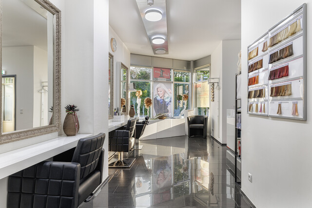 Modernes Wohnen und Arbeiten in einem Haus