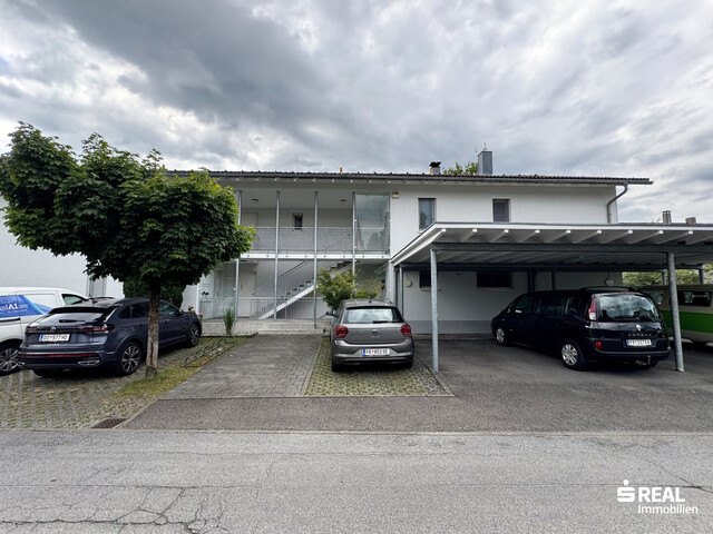 Großzügige 2-Zimmer-Dachgeschosswohnung