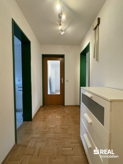 Großzügige 2-Zimmer-Dachgeschosswohnung