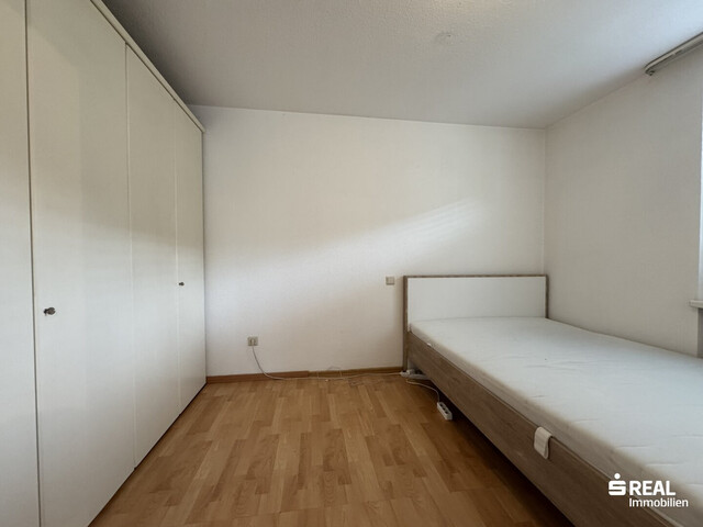 Großzügige 2-Zimmer-Dachgeschosswohnung