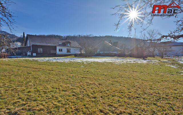 Großes &amp; sonnig gelegenes Baugrundstück in schöner Lage