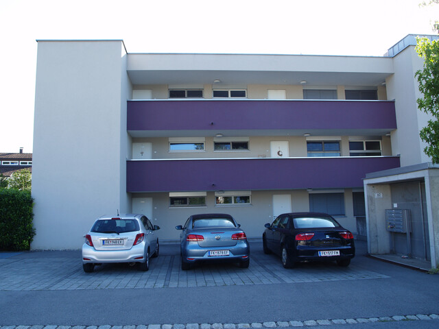 Zentrums- und grenznahe Wohnung mit TG in sehr gutem Zustand