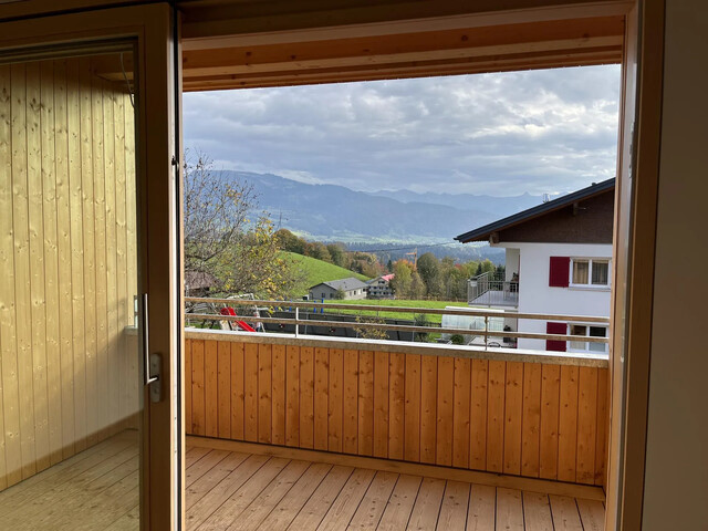 Moderne Etagenwohnung  mit Südbalkon