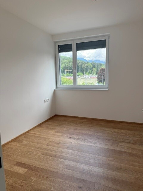 Exklusive 4-Zi-Wohnung  in Schlins         "ERSTBEZUG"