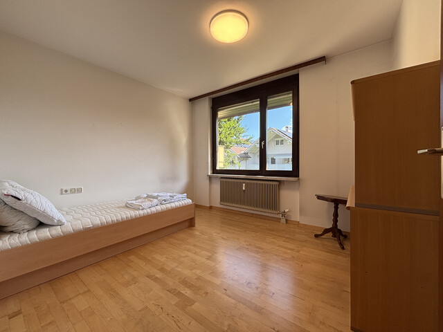 "ohne Provision" geräumige, helle 2,5 Zimmer Wohnung mit Balkon in Grenznähe mit Gartenmitbenützung