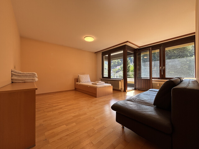 "ohne Provision" geräumige, helle 2,5 Zimmer Wohnung mit Balkon in Grenznähe mit Gartenmitbenützung