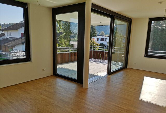 Neuwertige 4.5 Zi Terrassenwohnung in Feldkirch/Nofles, Grenznähe