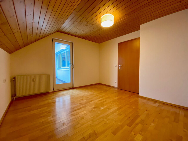 "ohne Provision" schöne 3 Zimmer Wohnung mit Balkon u. Terrasse