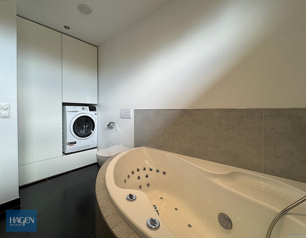 Exklusive Vierzimmerwohnung mit Gartenanteil in Höchst – Wohnen mit Stil und Komfort