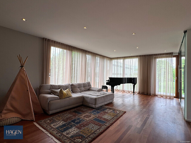 Exklusive Vierzimmerwohnung mit Gartenanteil in Höchst – Wohnen mit Stil und Komfort