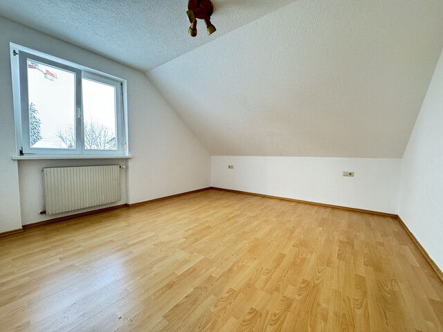 4 Zimmer Dachgeschosswohnung Top 04