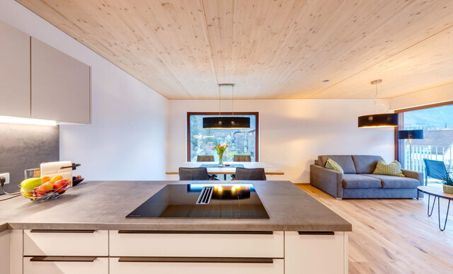 Moderne, helle 3 Zimmer Dachgeschosswohnung, bezugsfertig mit großem Balkon und Aussicht ,  in sonniger, ruhiger Lage in Dornbirn