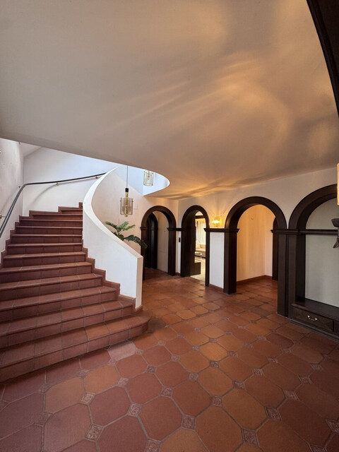 Wohnen & Arbeiten vereint: Villa mit Büro und Hobbyflächen in Götzis!