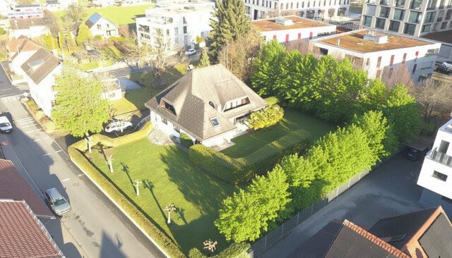 Wohnen & Arbeiten vereint: Villa mit Büro und Hobbyflächen in Götzis!