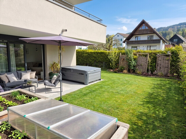 PRIVATVERKAUF- 3 Zimmer Gartenwohnung mit 2 Parkplätzen - PROVISIONSFREI 
