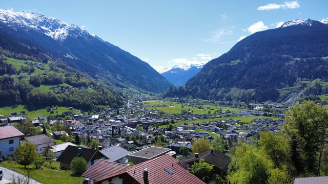 Sonniges Grundstück mit ca. 899 m² am Fuße des Bartholomäbergs!
