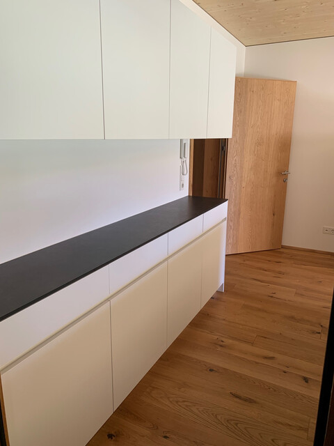 Zur Vermietung gelangt eine gemütliche 3-Zimmer-Gartenwohnung