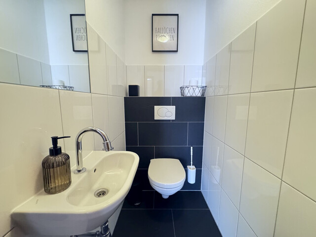 Helle, gepflegte 4-Zimmer-Wohnung mit Südwest-Terrasse in ruhiger Wohnanlage