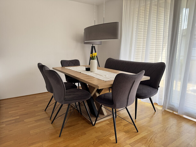 Helle, gepflegte 4-Zimmer-Wohnung mit Südwest-Terrasse in ruhiger Wohnanlage