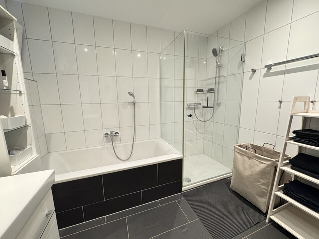 Helle, gepflegte 4-Zimmer-Wohnung mit Südwest-Terrasse in ruhiger Wohnanlage